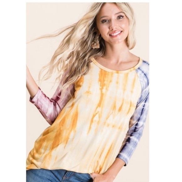 Tri Colored Tie Dye 3/4 Sleeved Tunic Top - Picture 1 of 13